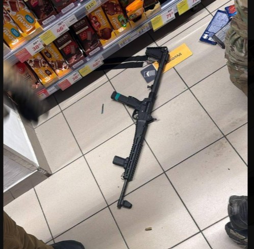 Bărbat cu mitralieră, arestat la Kiev după plimbarea prin cartier