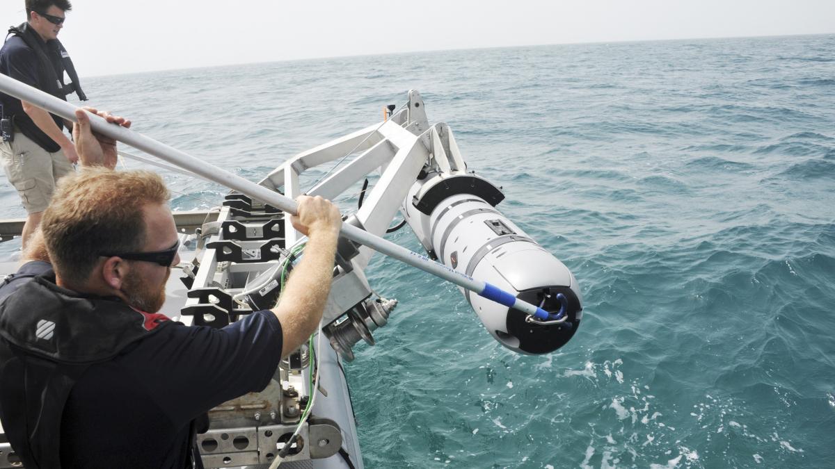 Armata SUA: Drone submarine anti-mine în Strâmtoarea Ormuz. Iranul, în alertă
