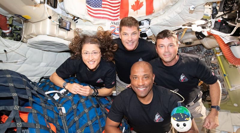 Orion a revenit! NASA jubilează după misiunea de succes către Lună