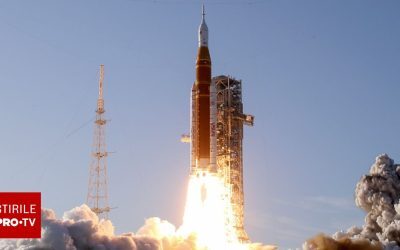 Astronauţii de la NASA care participă la misiunea Artemis II au continuat duminică traversarea spaţiului către Lună