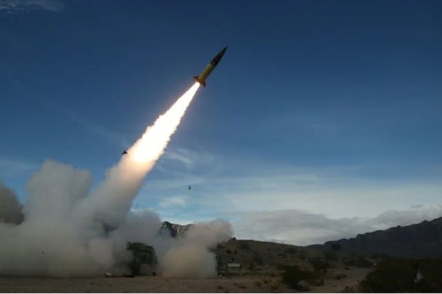 Israel lovește rampa de lansare a rachetelor din sudul Libanului