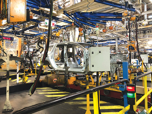 Ford Craiova, record istoric, Dacia, în picaj. Producția auto, în scădere în România