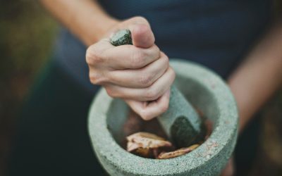 Specialiștii în Ayurveda, o practică medicală veche de mii de ani, oferă sfaturi concrete pentru a face față căldurii specifice sezonului estival