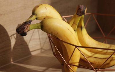 Bananele NU se mai strică! Trucul genial pentru fructele proaspete