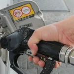 Prețuri carburanți: scăderi ușoare pe 8 aprilie 2026. Unde alimentezi mai ieftin?