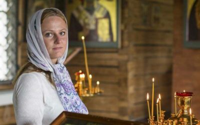 Ce semnifică Săptămâna Mare pentru credincioșii ortodocși Săptămâna Mare, cunoscută și sub denumirea de Săptămâna Patimilor, reprezintă cel mai important interval din calendarul ortodox, fiind timpul în care credincioșii retrăiesc ultimele zile din viața lui Iisus Hristos cu ajutorul ceremonialelor și tradițiilor specifice