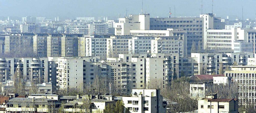 Prețurile locuințelor au explodat în Europa, dar în România, situația e mai nuanțată Prețurile locuințelor și chiriilor au crescut vertiginos în Uniunea Europeană în ultimii ani, însă în România, evoluția a fost mai puțin spectaculoasă