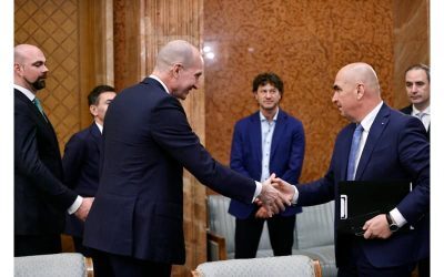 Riscul de recesiune pentru România în 2026 dacă prețul petrolului rămâne ridicat România se află în pericol să intre într-o recesiune în următorii câțiva ani, dacă prețul petrolului va continua să fie la un nivel înalt
