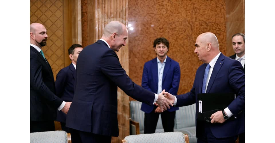 Riscul de recesiune pentru România în 2026 dacă prețul petrolului rămâne ridicat România se află în pericol să intre într-o recesiune în următorii câțiva ani, dacă prețul petrolului va continua să fie la un nivel înalt