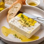 Brânza-minune: Mănânci zilnic și scapi de grăsimea de pe burtă!