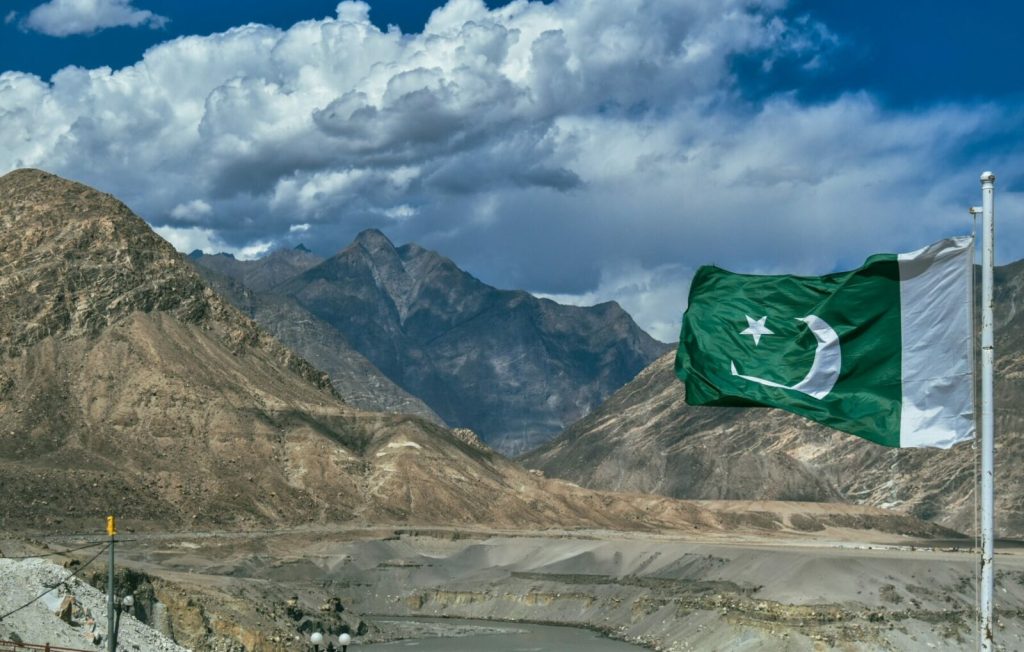 Pakistan, întreruperi de curent electric pentru a frâna scumpirile, pe fondul crizei din Orientul Mijlociu