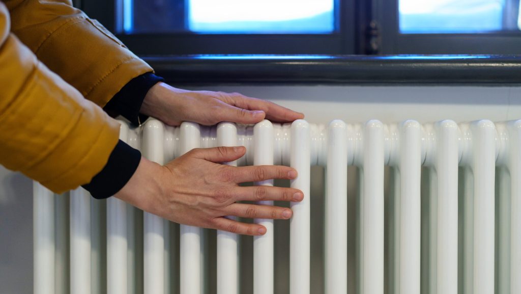 Bucureștenii, lăsați FĂRĂ căldură: Decizia vine azi după măsuri graduale