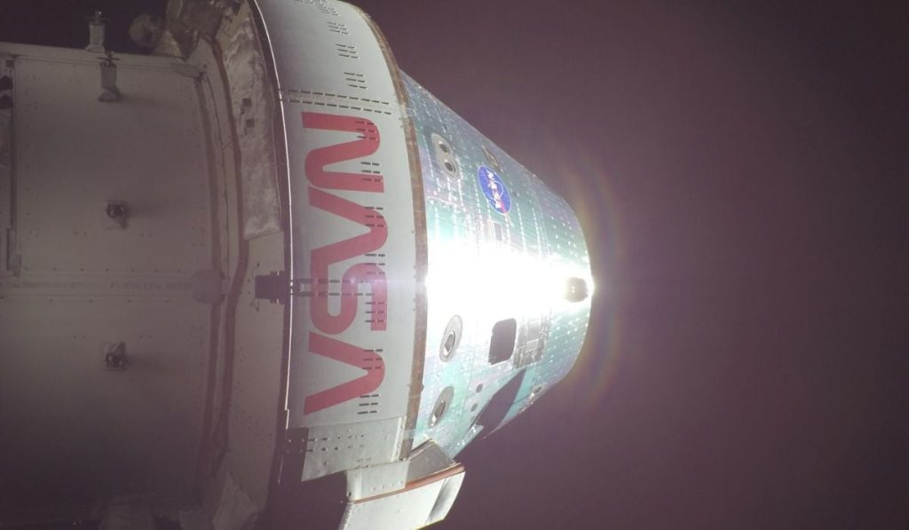 Orion, capsula spre Lună, revine pe Pământ: unde și când vezi amerizarea?