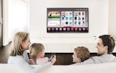 Resetarea completă a unui smart TV poate fi soluția atunci când problemele software devin persistente sau apar blocaje repetate