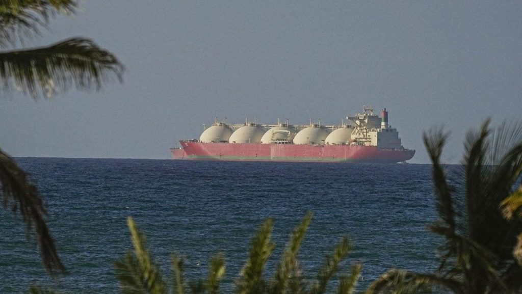 Iranul închide Ormuz, dar deschide cerul: noi tensiuni geopolitice