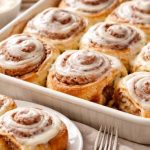 Rulourile cu scorțișoară, deliciul care cucerește România: Rețeta completă