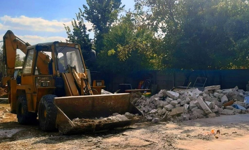 București: Gabriela Firea dă jos 55 de construcții ilegale într-o lună