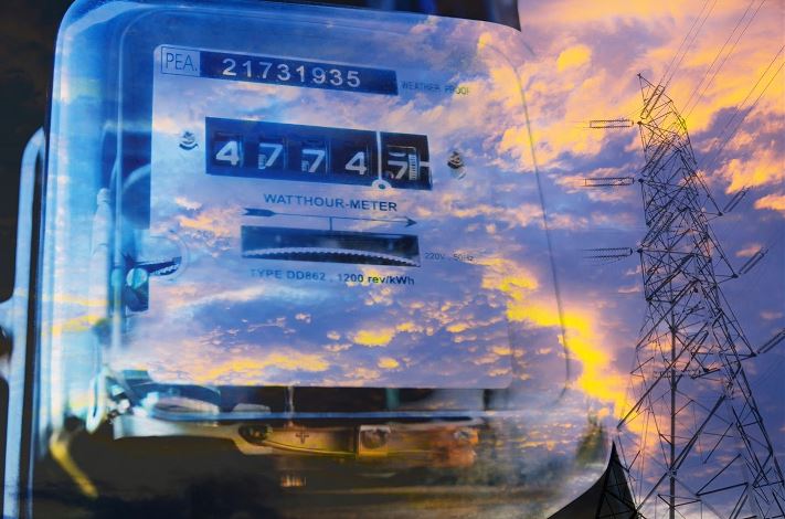 Consumul instantaneu de energie electrică din rețelele naționale a atins, la ora 13.53, pragul de 2.818 MW, conform datelor furnizate de Transelectrica