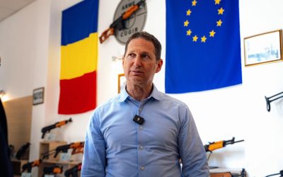 Șeful Sig Sauer, în România: Negocieri cu firmele românești pentru armament
