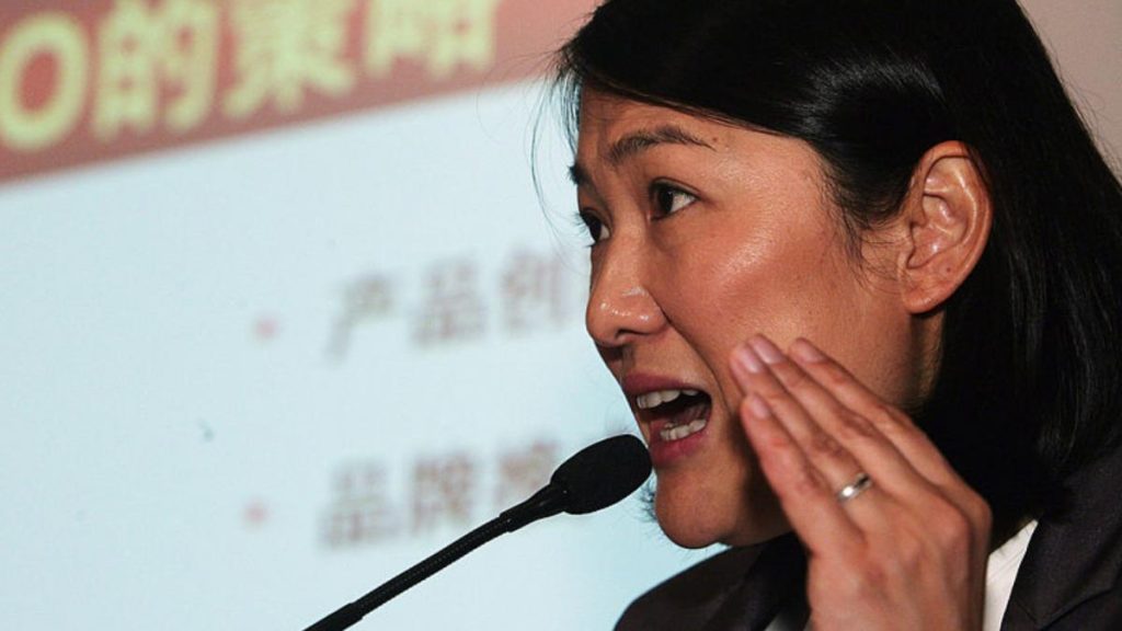 Muncitoare din China, miliardară! Ascensiunea GALACTICĂ a unei femei