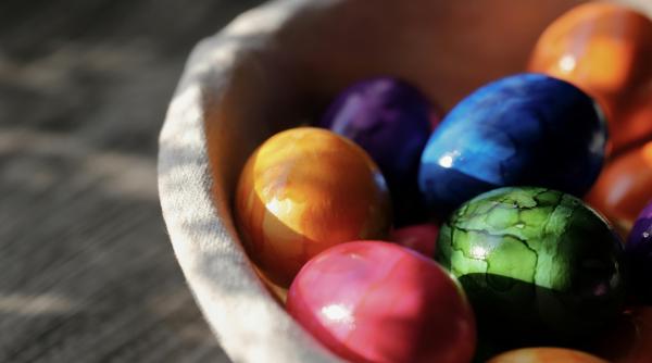 Paște sau Paști? Greșelile comune ale românilor