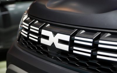 Noul Duster, apariție care a atras atenția în Italia, impresionează prin interiorul revizuit, depășind așteptările segmentului de SUV-uri compacte la preț accesibil
