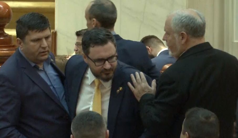 Bătaie și scandal în AUR: Deputatul Dan Tanasă, agresor transformat în victimă. De ce? (VIDEO)