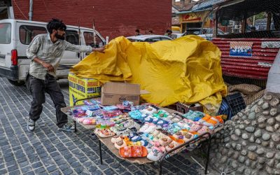 De ce indienii din Kashmir își donează aurul pentru Iran