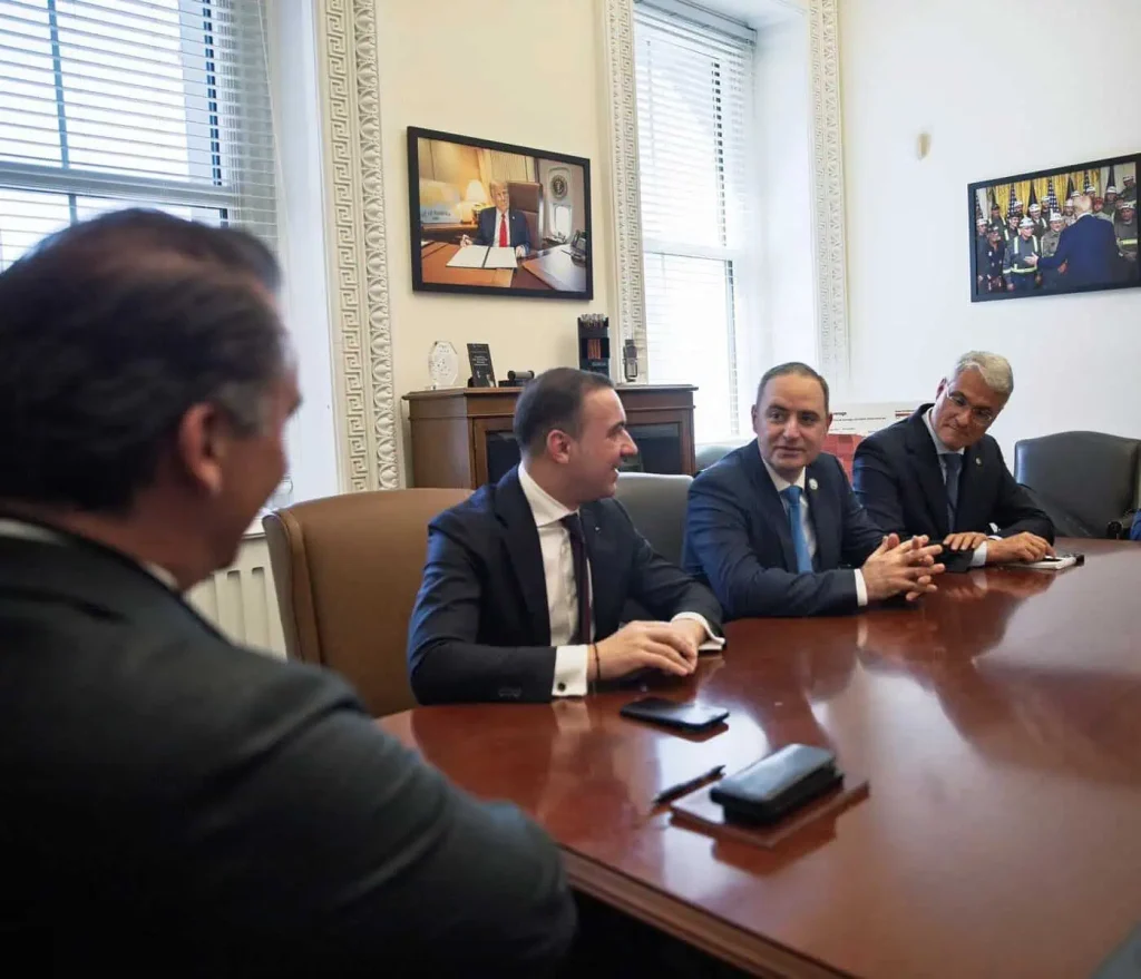 Miniștrii Români, la Washington: Coridorul Vertical și Energie, pe agenda discuțiilor