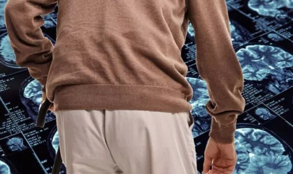 Semne clare în mers care arată DEVENIREA demenței: Fii atent