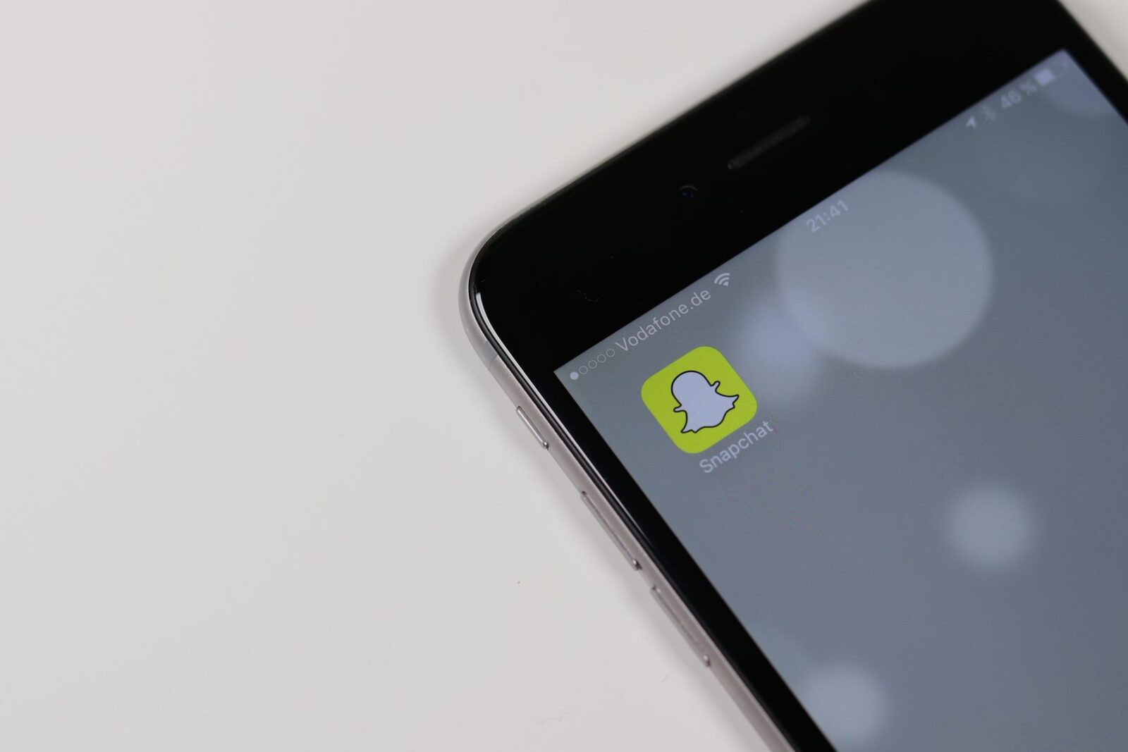 Snapchat dă afară 1000 de angajați: Inteligența Artificială preia controlul