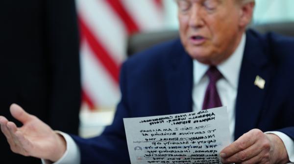 Trump: SUA „curăță” strâmtoarea Ormuz. Ce urmează în conflictul din Orientul Mijlociu?