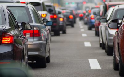 Cozi infernale pe DN1: Coloane de mașini spre Brașov. Aglomerație și pe autostrăzi