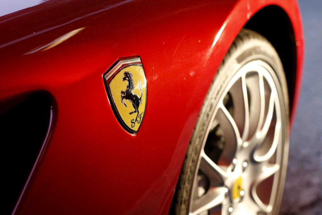 Ferrari electric: Prețul de start, un bolid de peste jumătate de milion de euro