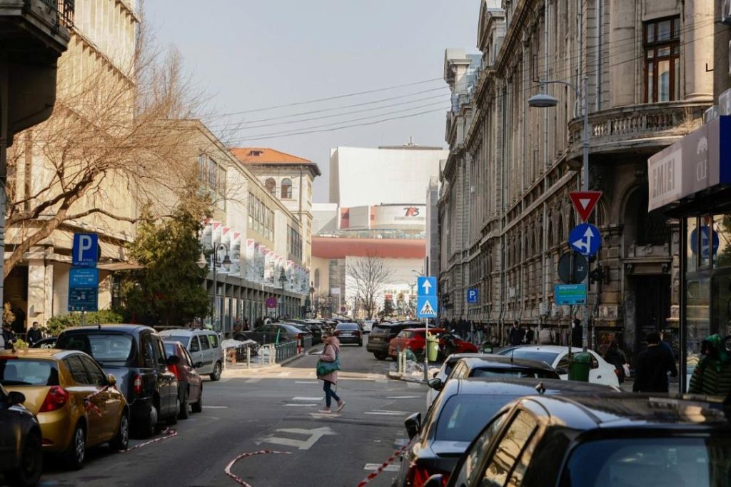 Bucureștiul, două străzi din centrul capitalei devin pietonale