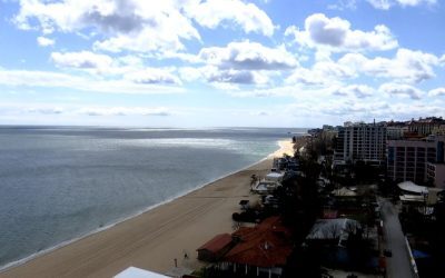 Bulgarii fac oferte pentru Paște: Reduceri de până la 40% în Albena și Nisipurile de AUR Hotelierii bulgari din Albena și Nisipurile de AUR au lansat oferte last-minute cu reduceri semnificative, de până la 40%, pentru sărbătorile de Paște