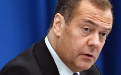 Medvedev, redactor-șef: Ce vor învăța copiii ruși în noile manuale