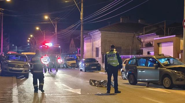 Accident în Ploiești: O femeie a murit după ce a lovit două mașini