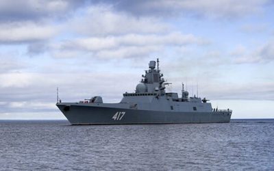 Un atac cu drone al armatei ucrainene a vizat portul Novorossiisk, de pe coasta rusească a Mării Negre, lovind o fregatǎ militară a Rusiei