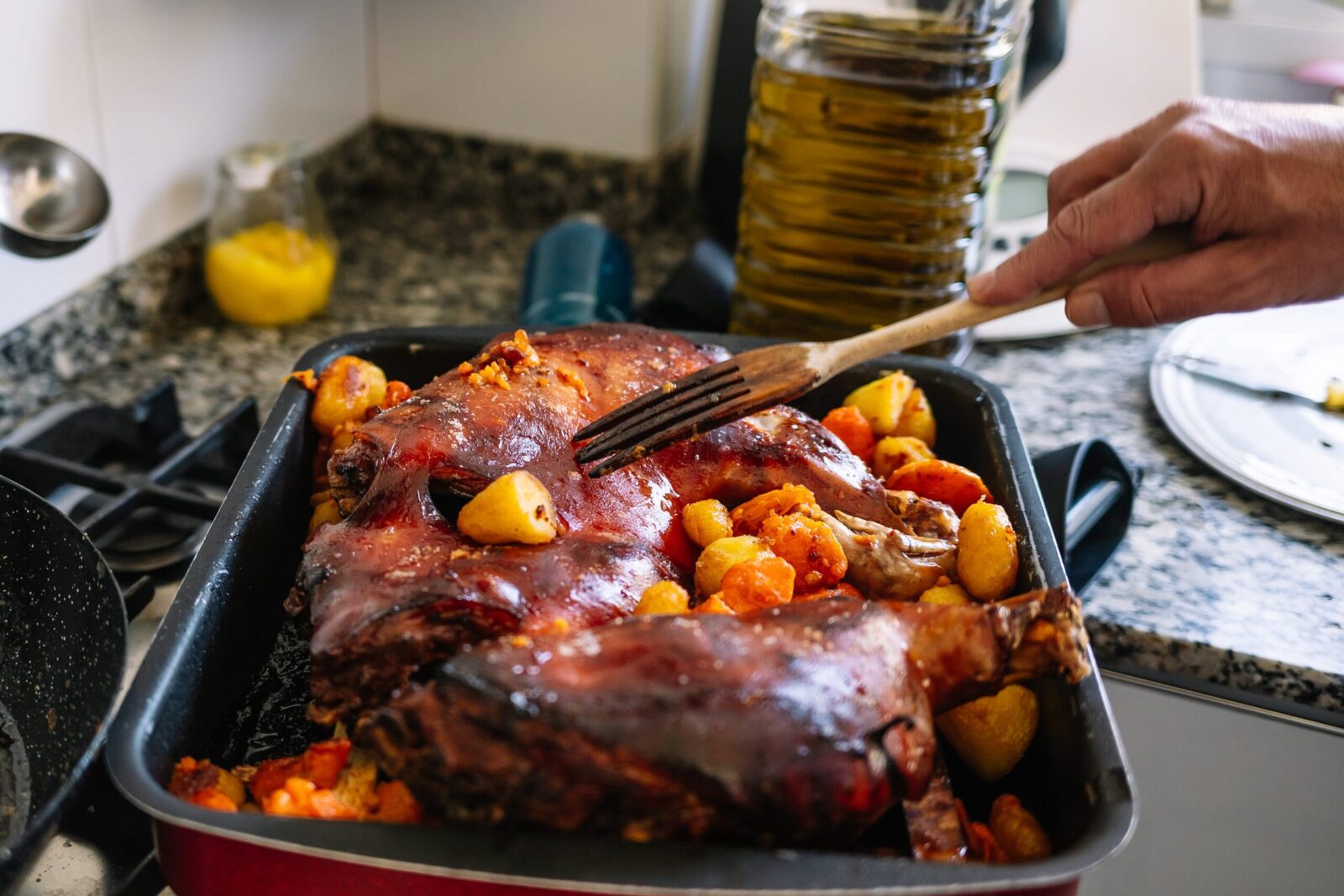 Rețete Geniale: Cum transformi resturile de la masa de Paște într-un nou festin