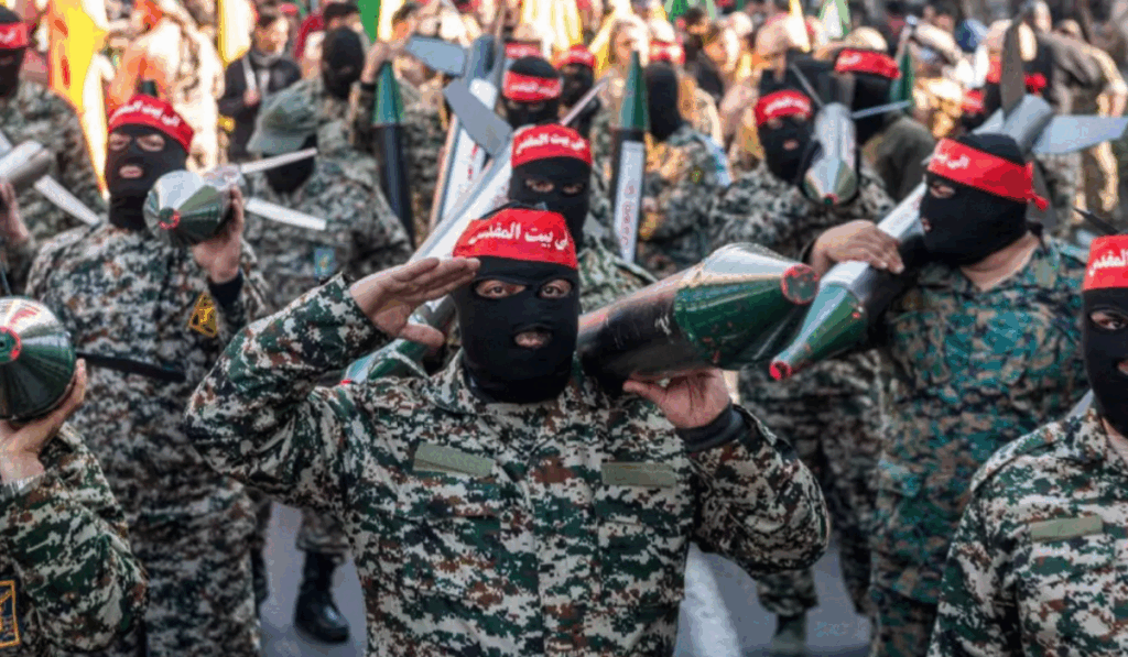 Gărzile Revoluției Iraniene, cu „degetul pe trăgaci”, sfidează armistițiul cu SUA Gărzile Revoluției din Iran au transmis un mesaj clar de neîncredere față de SUA, în ciuda unui armistițiu convenit recent
