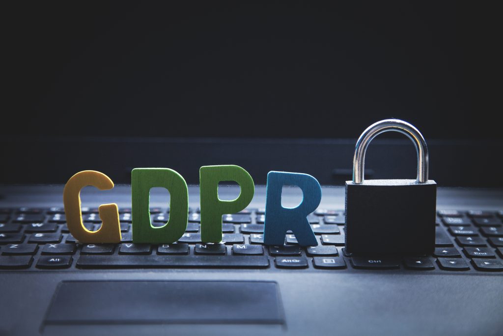România, amendată cu mii de euro după atacul hackerilor asupra unei firme GDPR 2026
