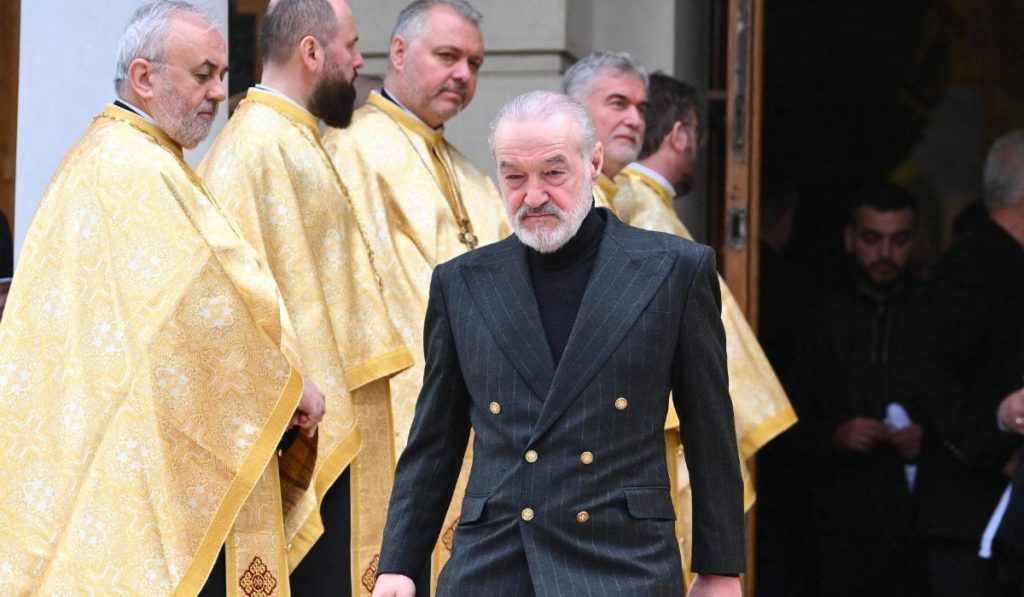 Becali, reacție ȘOC la Poliție: Ce au pățit oamenii legii după permisul luat