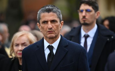 Răzvan Lucescu, sfâșiat de durere: Cuvintele EMOȚIONANTE la înmormântarea lui Mircea Lucescu