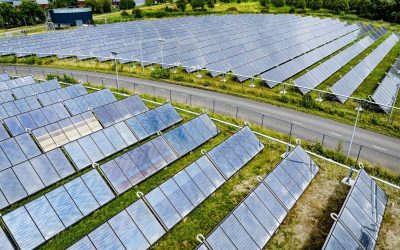 Localnici furioși pe un proiect solar: 180.000 de case, viitor incert