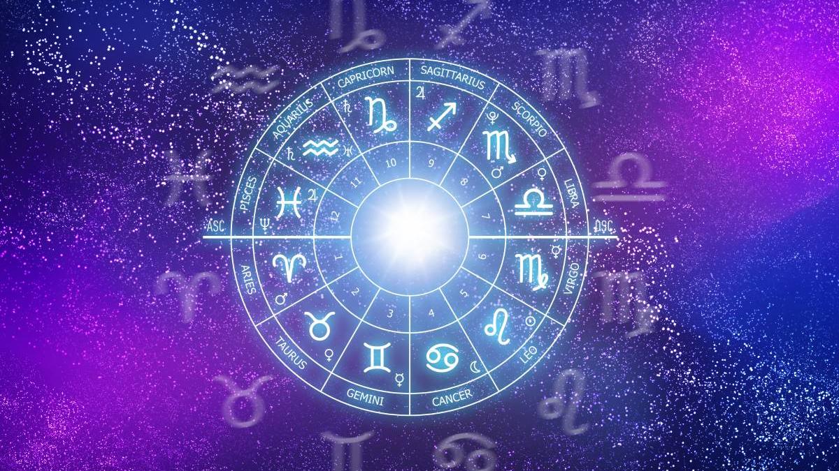 Weekendul 11-12 aprilie, horoscopul dezvăluie: Dragoste, bani și sănătate sub lupa astrelor