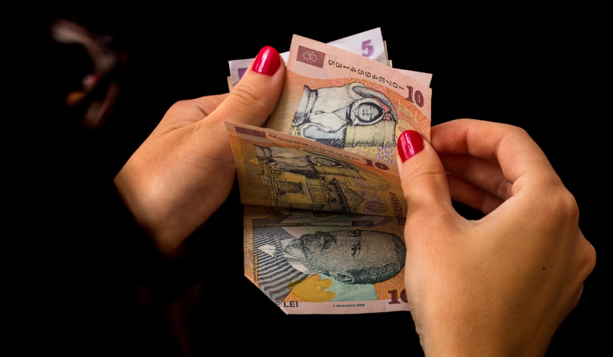 Banca Națională a României (BNR) avertizează asupra unei creșteri semnificative a inflației, anticipând un val de scumpiri până în iunie 2026