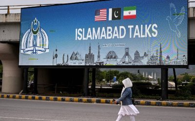 Război în Iran, ziua 43: Negocieri SUA-Iran la Islamabad, o navă în Ormuz