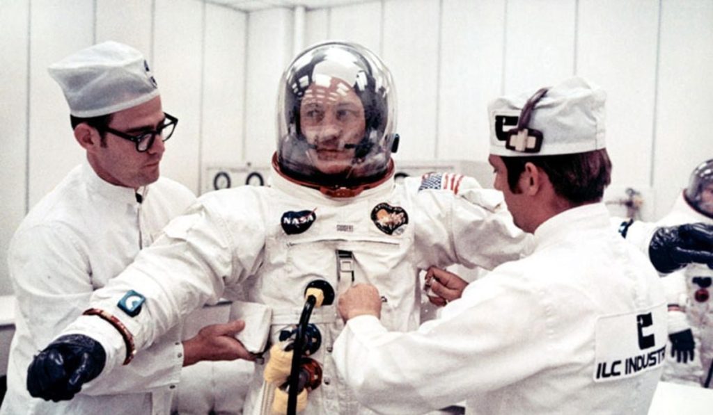 Astronautul Apollo 13, uituc și-n spațiu: A cerut scutire de taxe de la Fisc