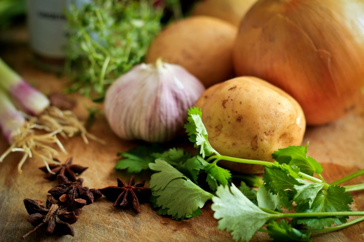 Deficitul comercial la fructe și legume, minim din ultimii 10 ani: 513 mil. euro